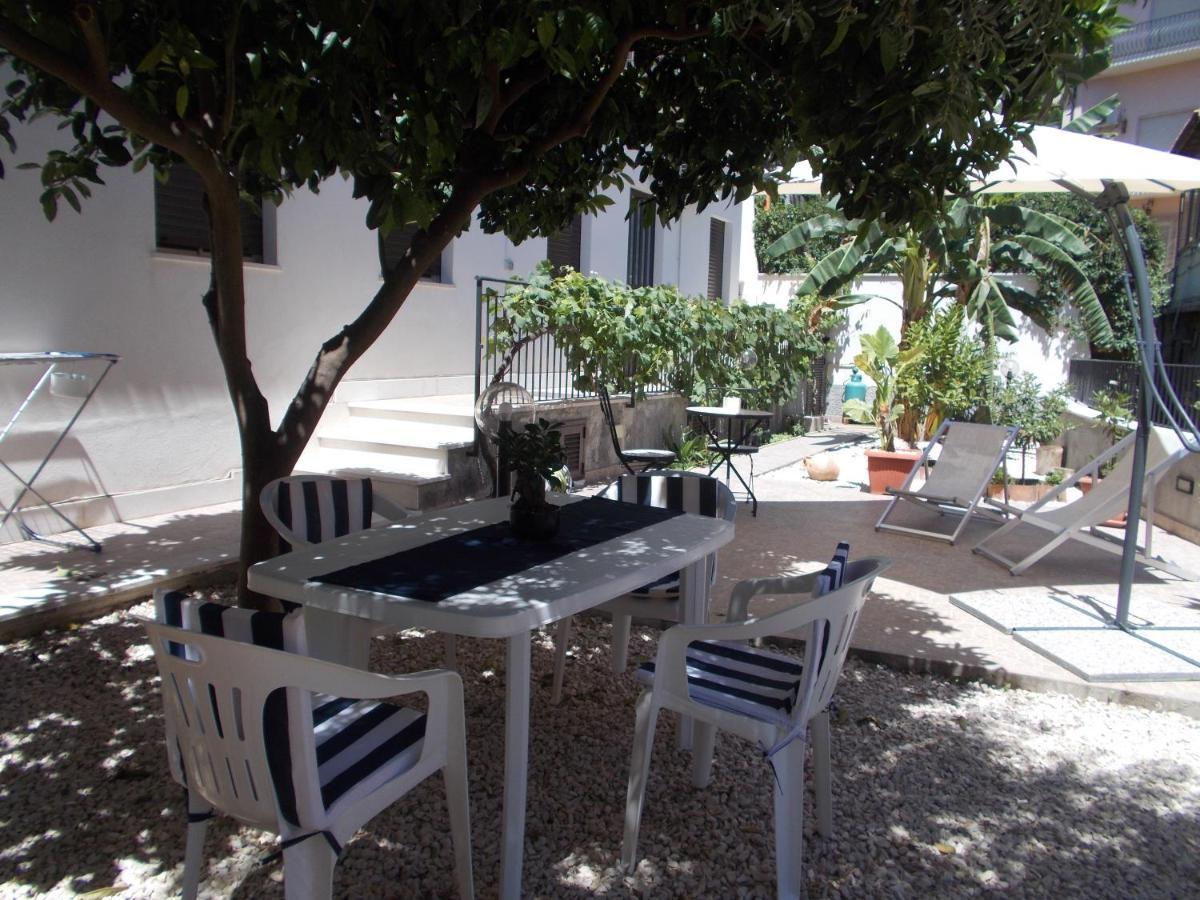 Villa Il Melograno Taormina Esterno foto