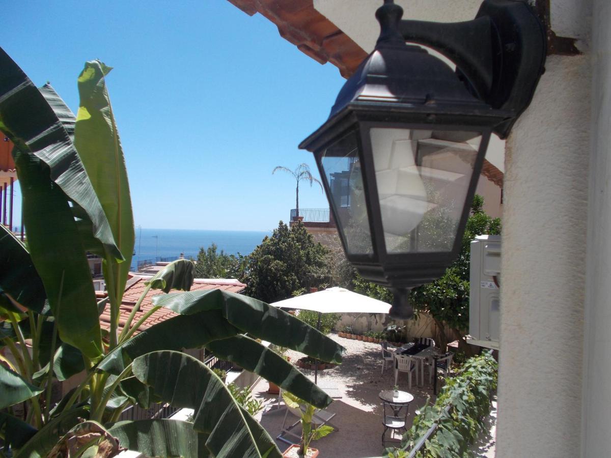 Villa Il Melograno Taormina Esterno foto